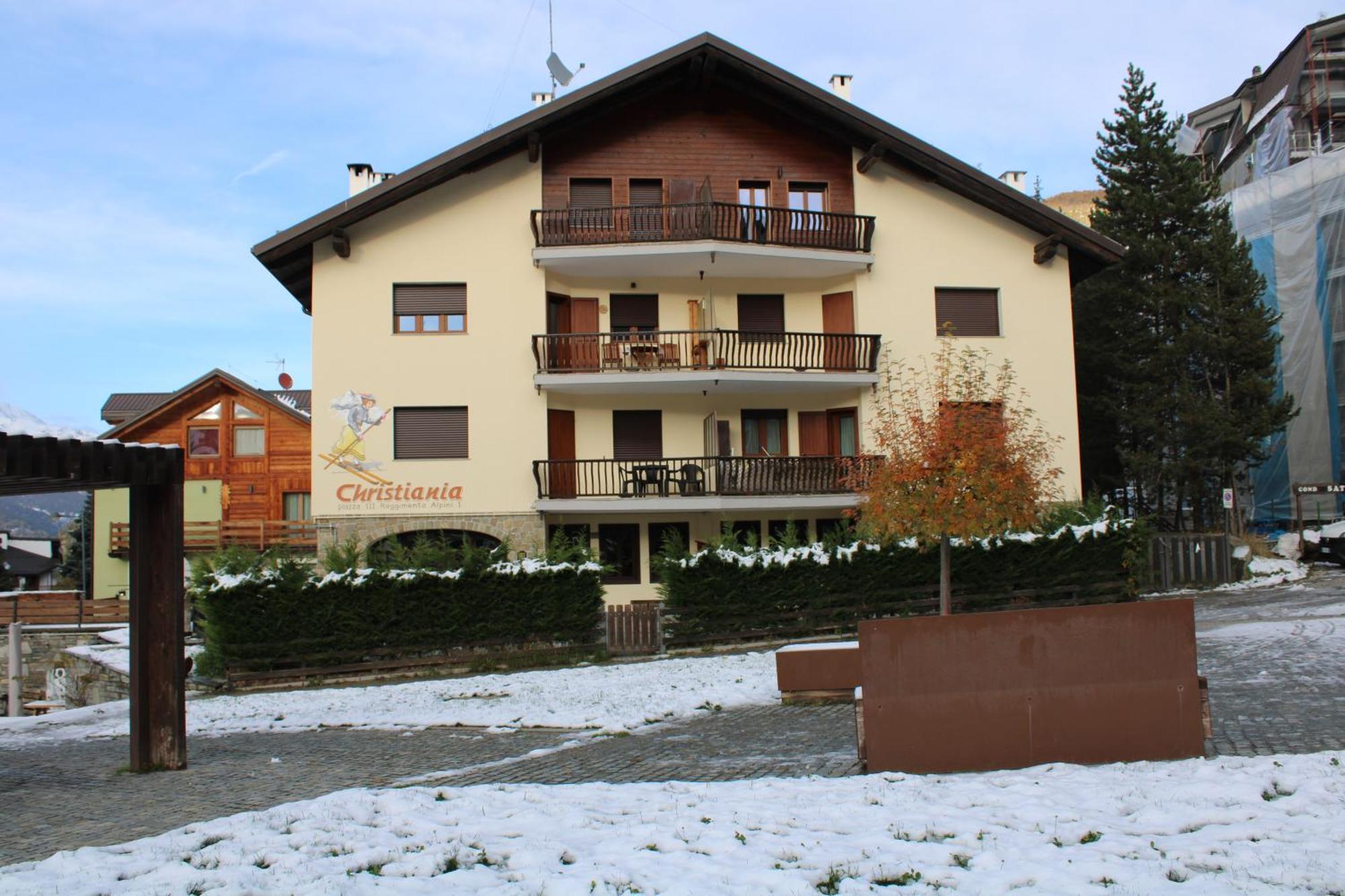 4Seasons Appartamenti Sauze D'Oulx Exterior photo